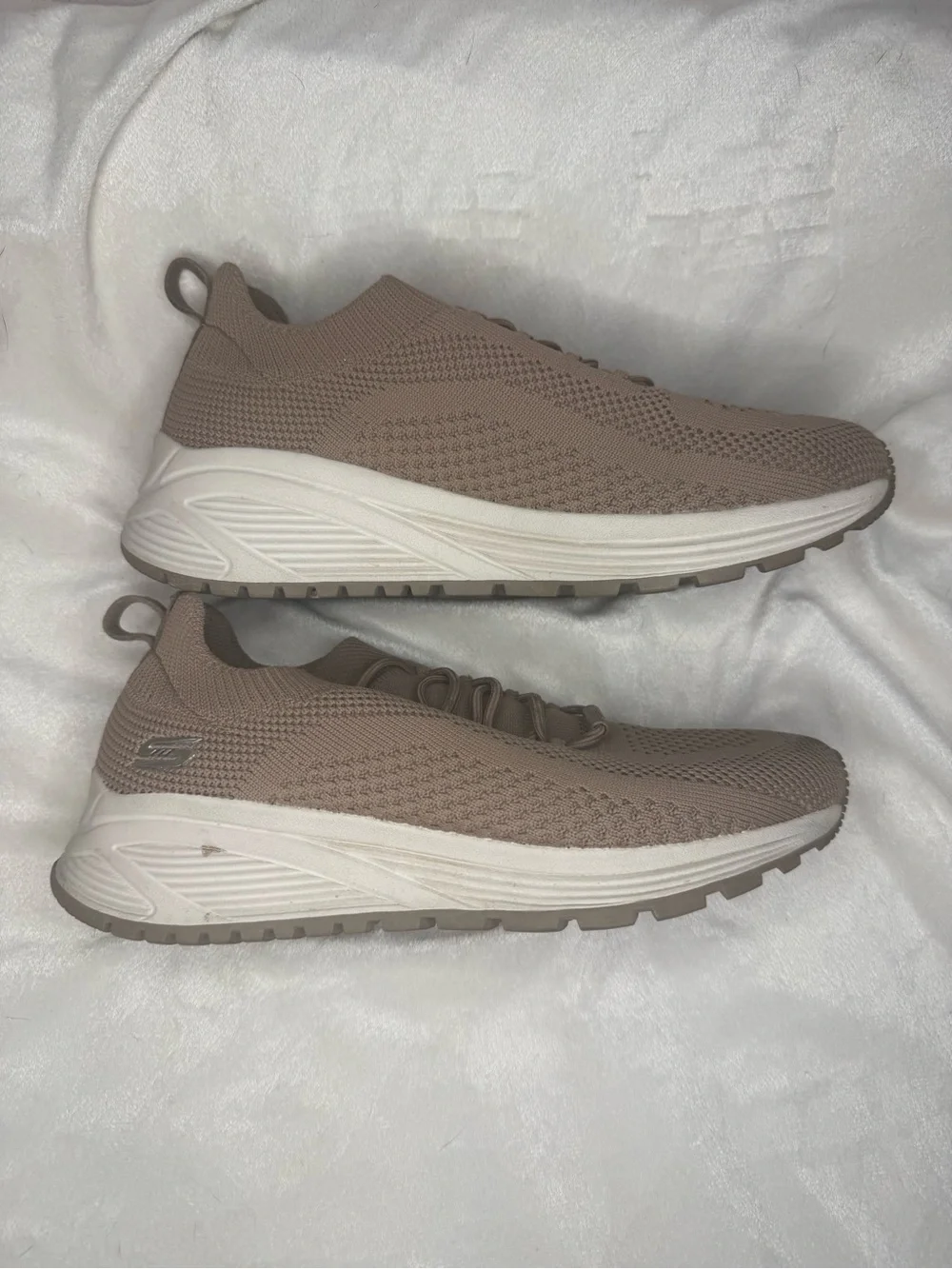 Skechers breathable knit